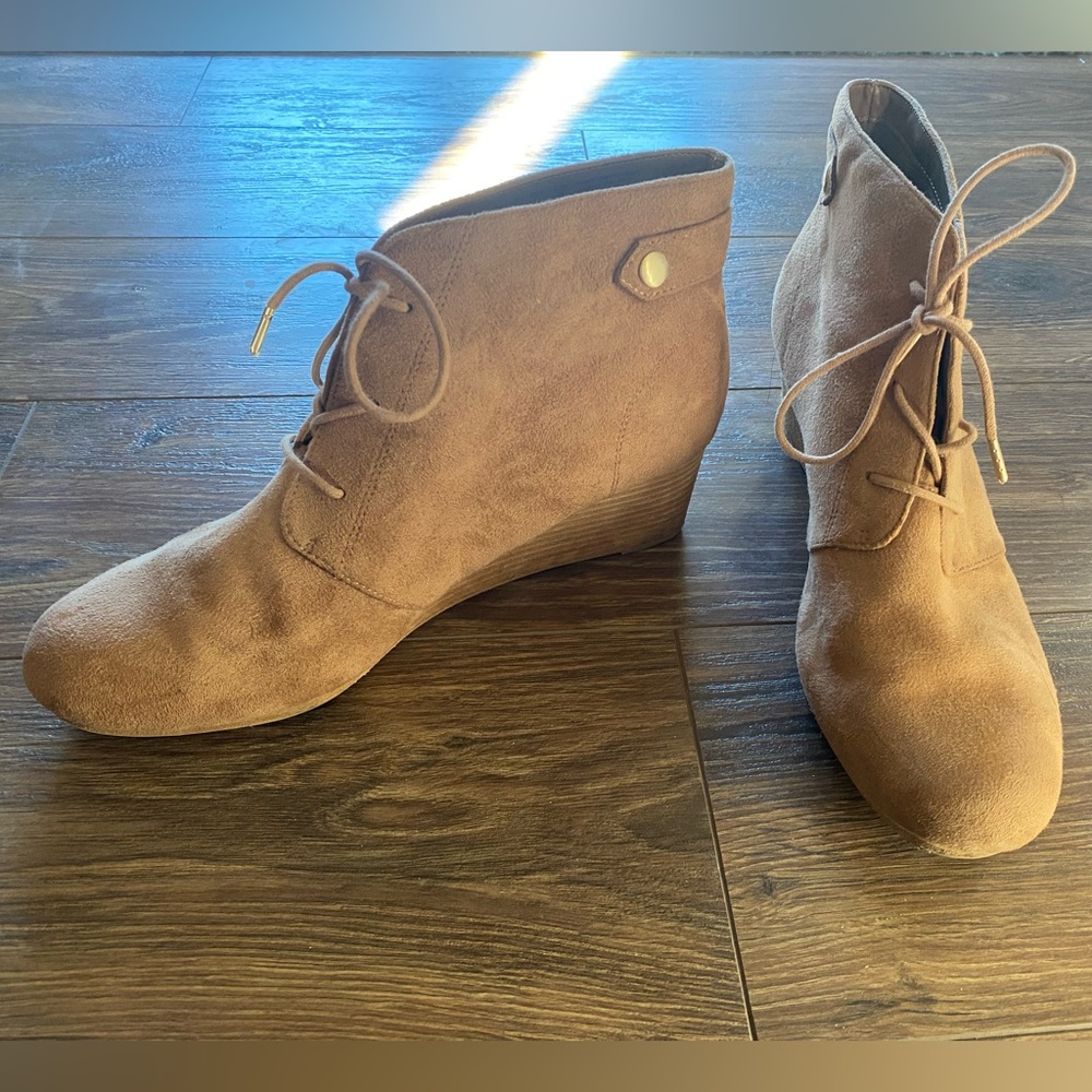 Dr scholls ankle wedge booties